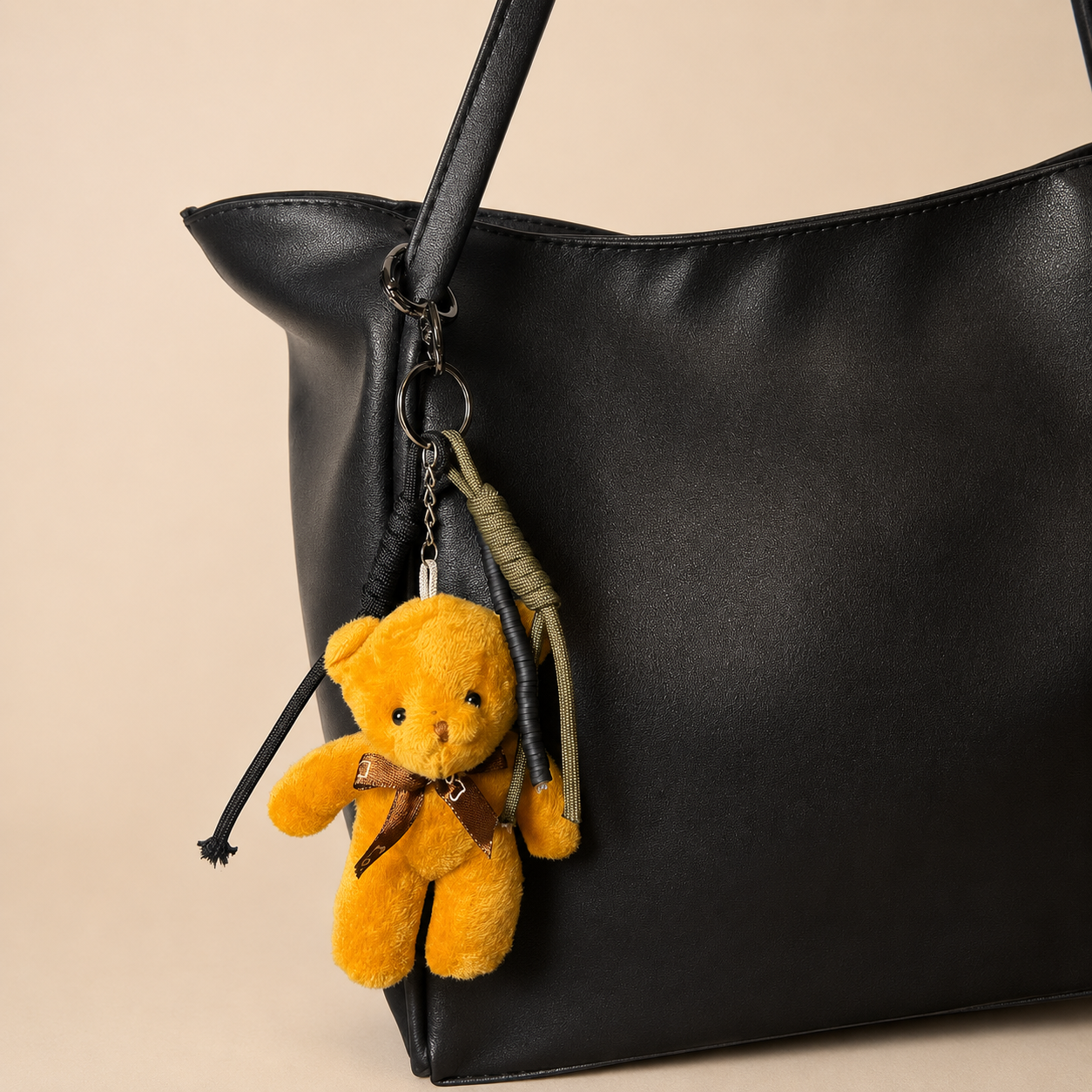 Cynora Teddy Charm – Blush